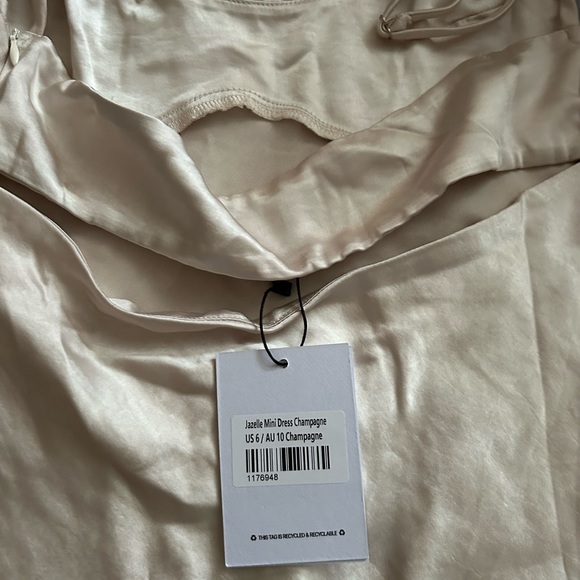 Princess polly slip dress - Picture 2 of 3